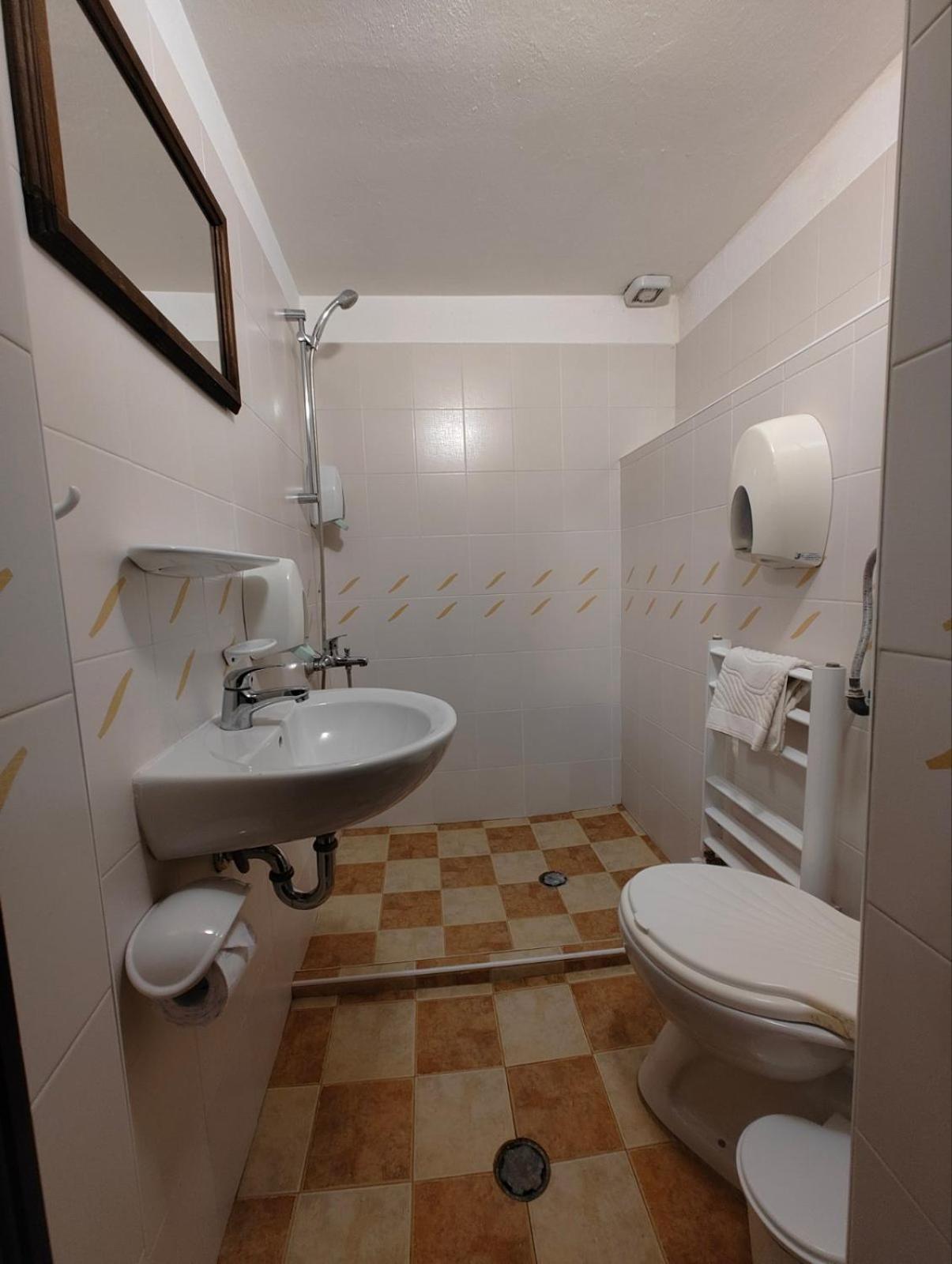 Хаджидимовата Къща Hotel โบแจนซี ภายนอก รูปภาพ